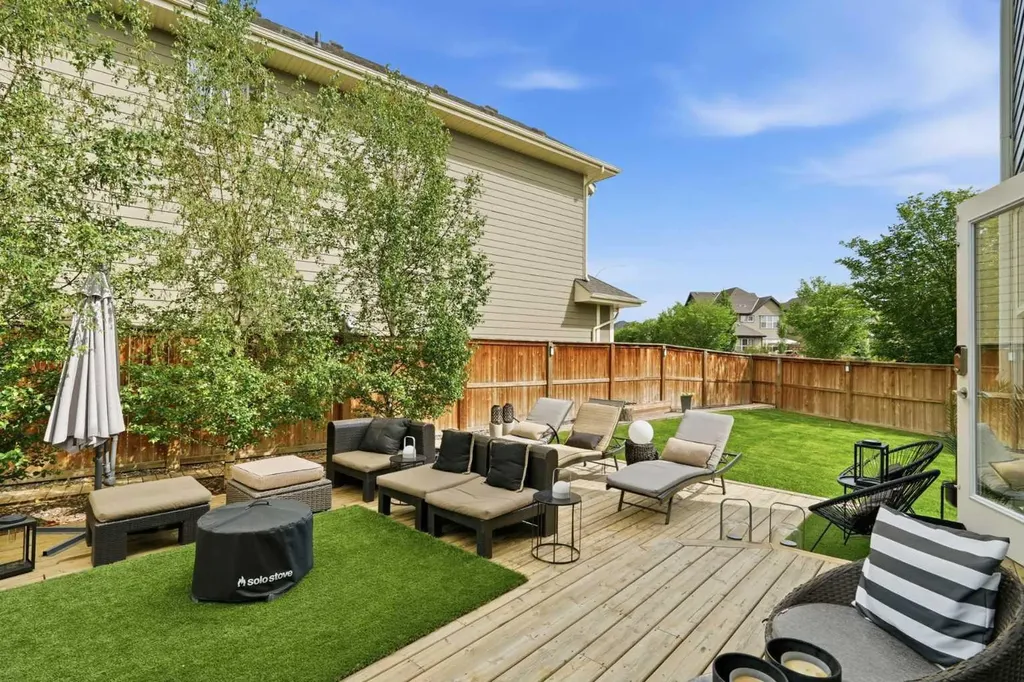 6 Mahogany Lane SE Calgary AB T3M 2J9