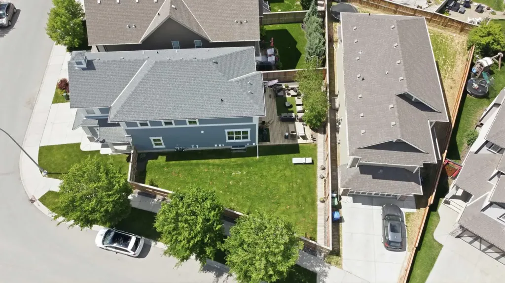 6 Mahogany Lane SE Calgary AB T3M 2J9