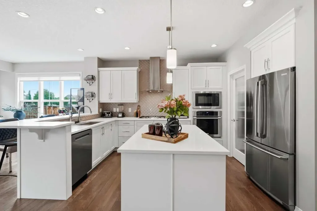 6 Mahogany Lane SE Calgary AB T3M 2J9