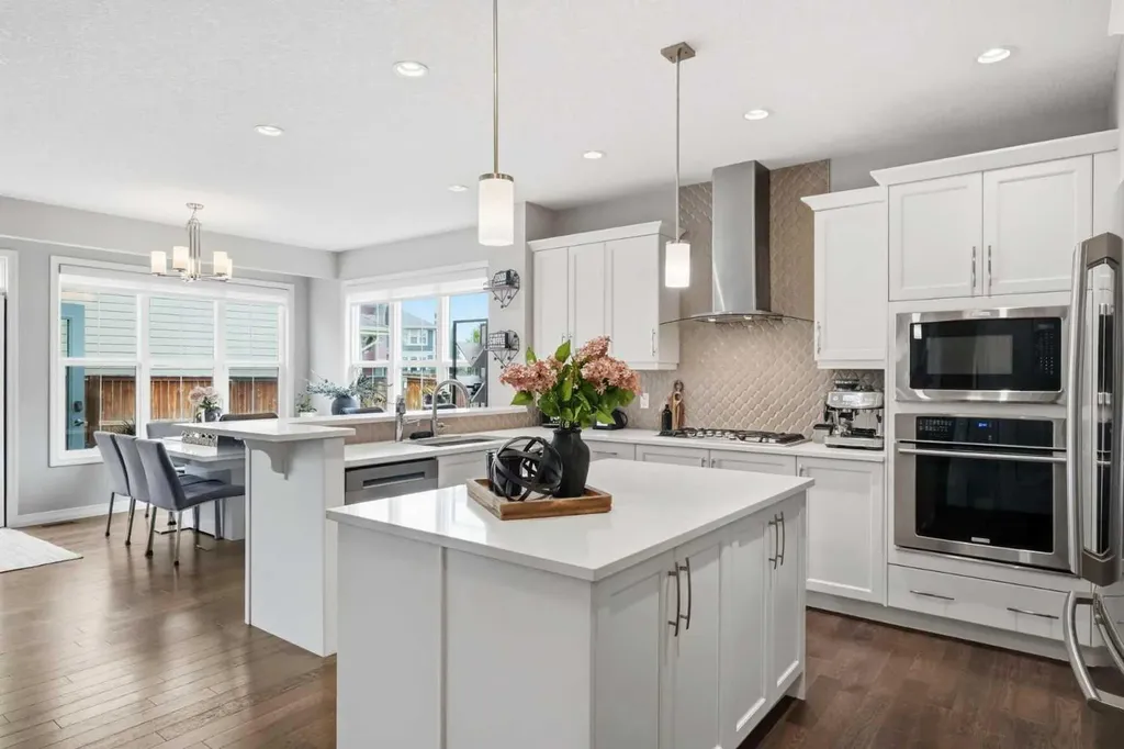 6 Mahogany Lane SE Calgary AB T3M 2J9