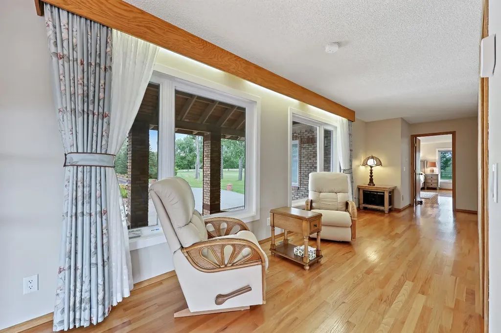 242125 8 Street E Rural Foothills County AB T1S 3L2