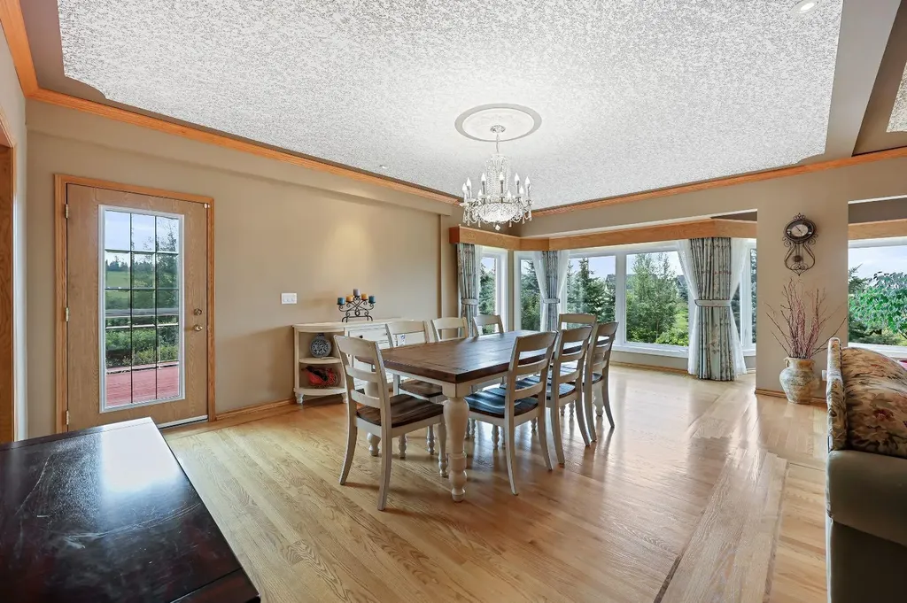 242125 8 Street E Rural Foothills County AB T1S 3L2