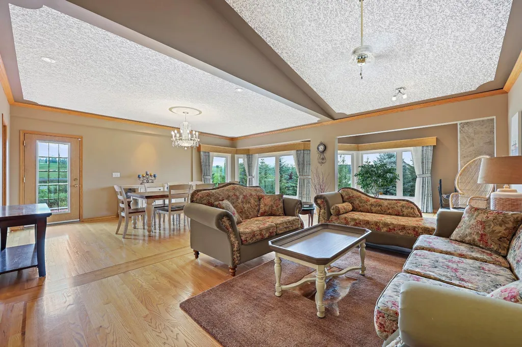 242125 8 Street E Rural Foothills County AB T1S 3L2