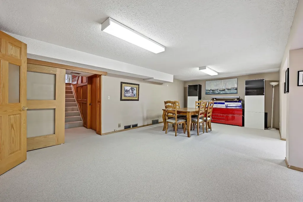 242125 8 Street E Rural Foothills County AB T1S 3L2