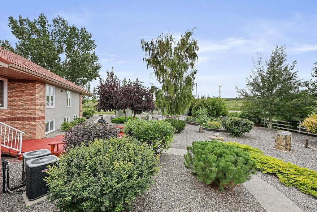 242125 8 Street E Rural Foothills County AB T1S 3L2
