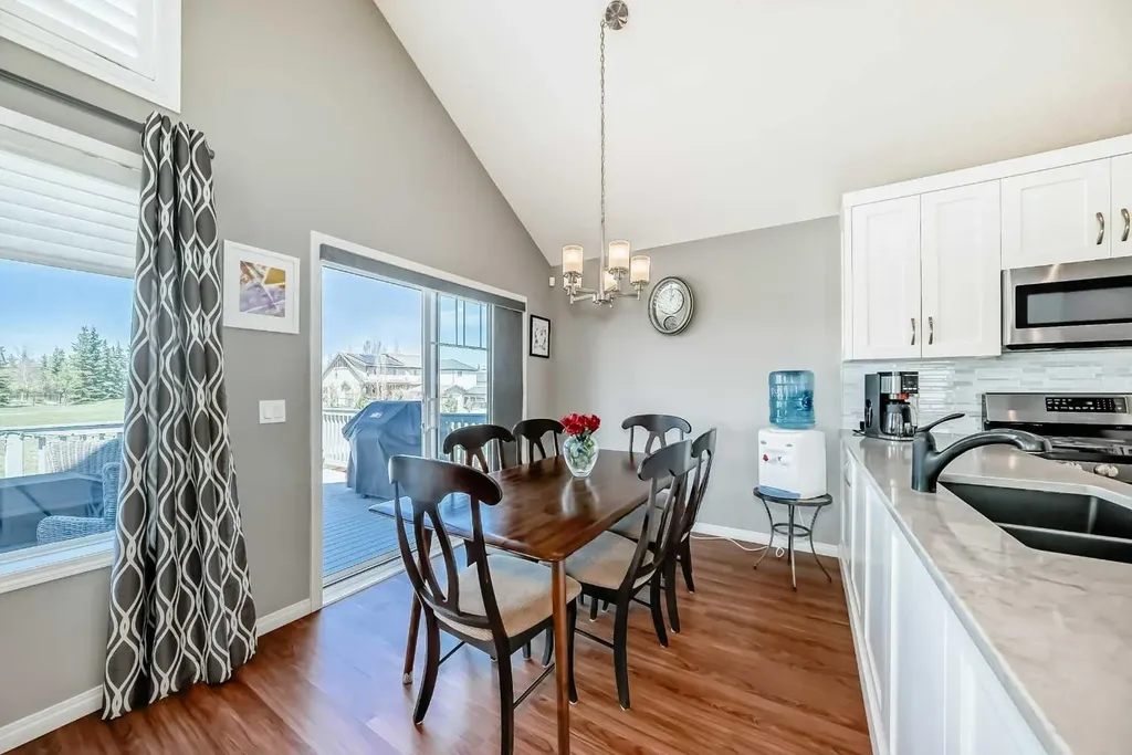 255 Copperfield Manor SE Calgary AB T2Z 4R8