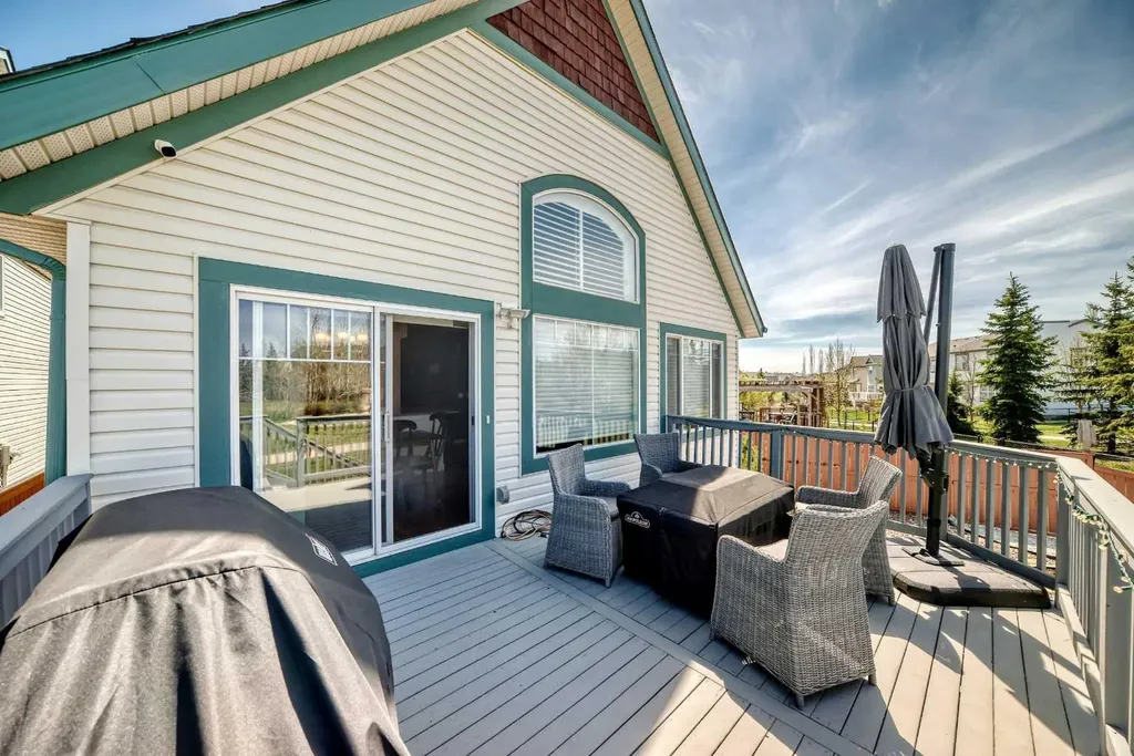 255 Copperfield Manor SE Calgary AB T2Z 4R8