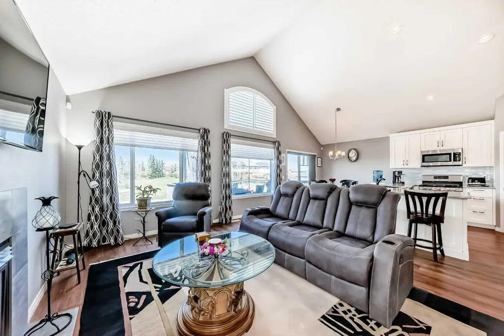 255 Copperfield Manor SE Calgary AB T2Z 4R8