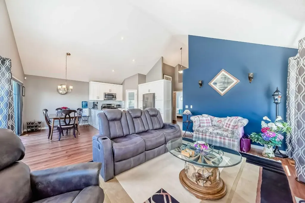 255 Copperfield Manor SE Calgary AB T2Z 4R8