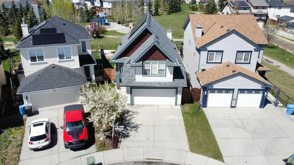 255 Copperfield Manor SE Calgary AB T2Z 4R8