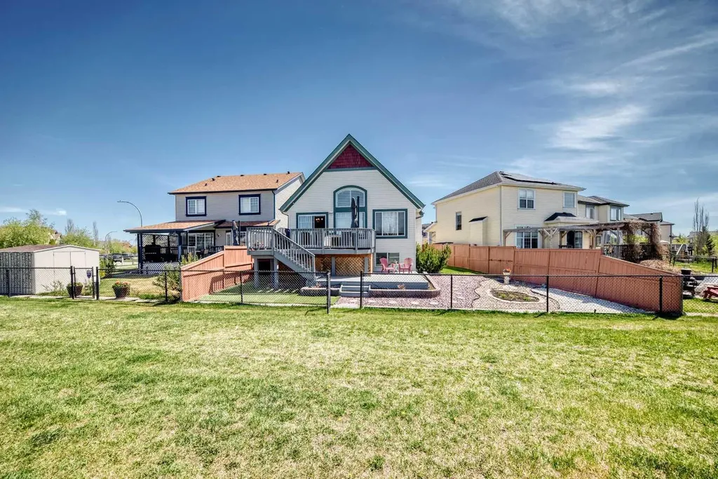 255 Copperfield Manor SE Calgary AB T2Z 4R8