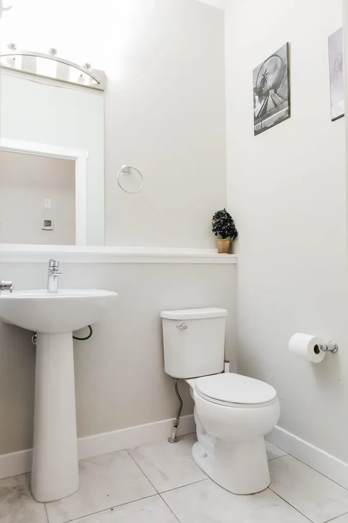8877 85a Avenue Grande Prairie AB T8X 0R5