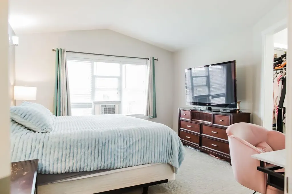 8877 85a Avenue Grande Prairie AB T8X 0R5