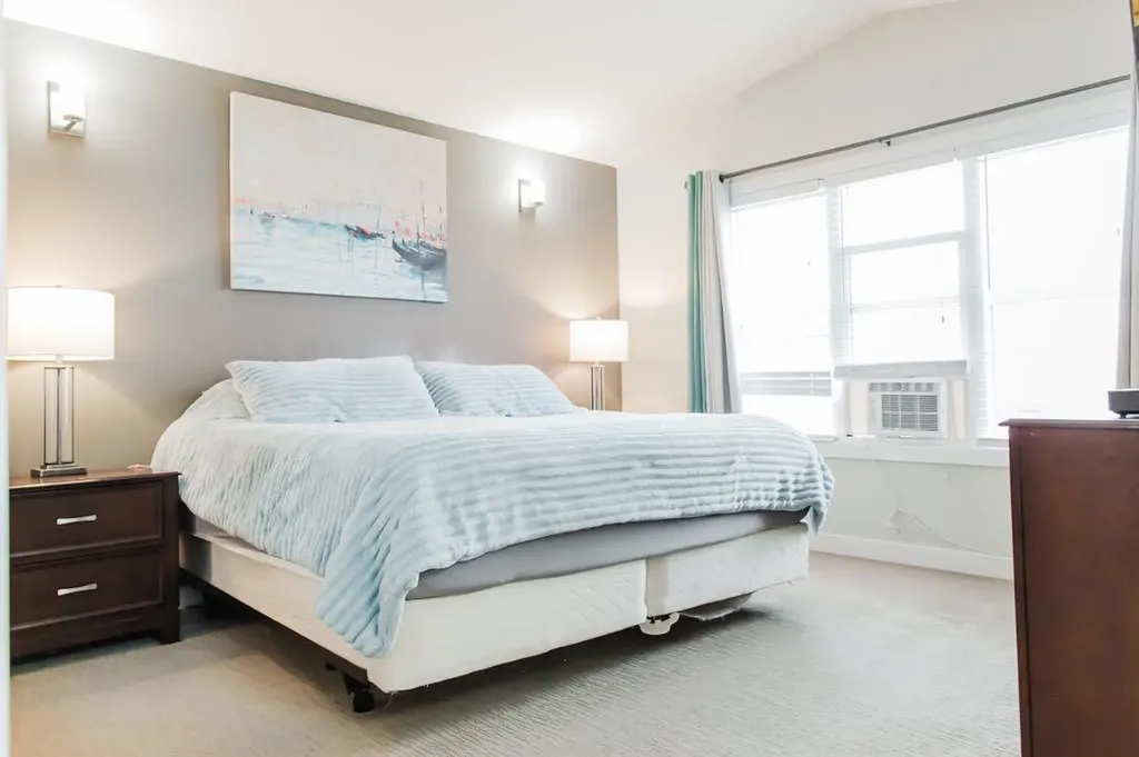8877 85a Avenue Grande Prairie AB T8X 0R5