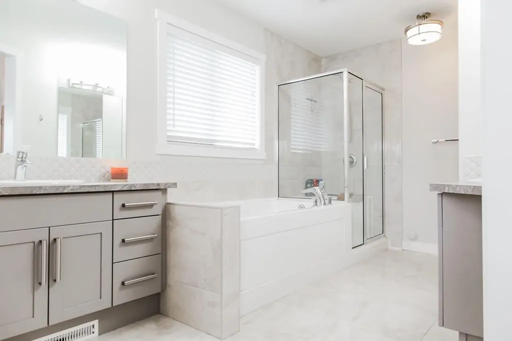 8877 85a Avenue Grande Prairie AB T8X 0R5