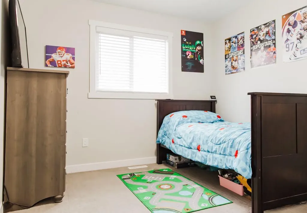 8877 85a Avenue Grande Prairie AB T8X 0R5