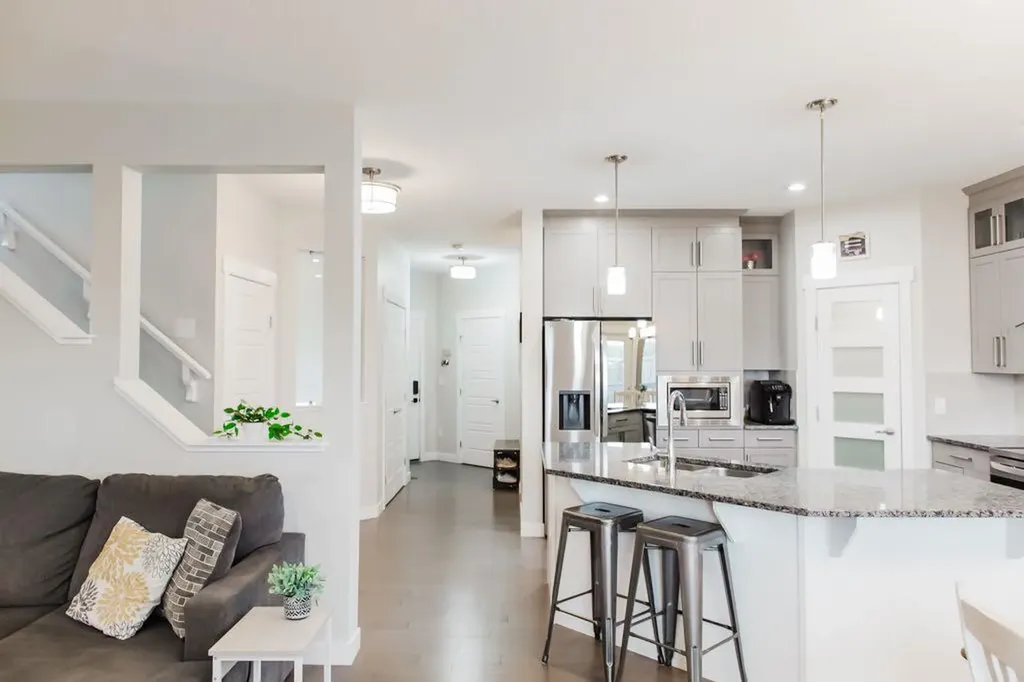 8877 85a Avenue Grande Prairie AB T8X 0R5