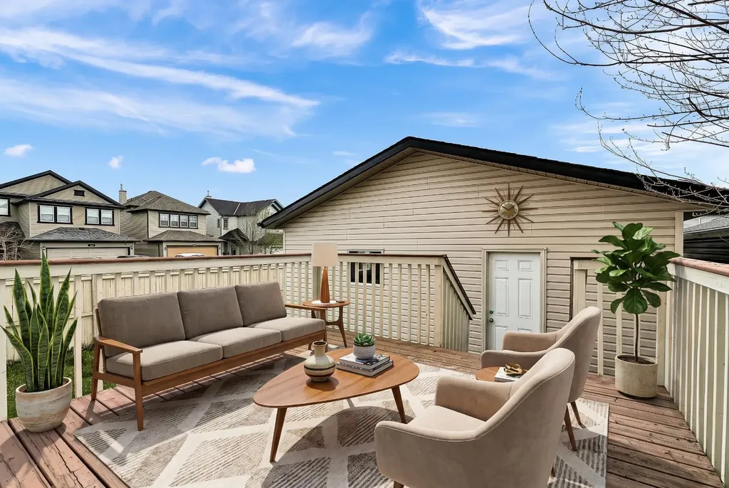 247 Evermeadow Avenue SW Calgary AB T2Y 4X2