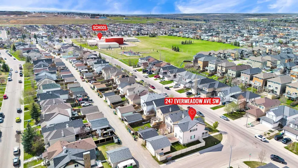 247 Evermeadow Avenue SW Calgary AB T2Y 4X2