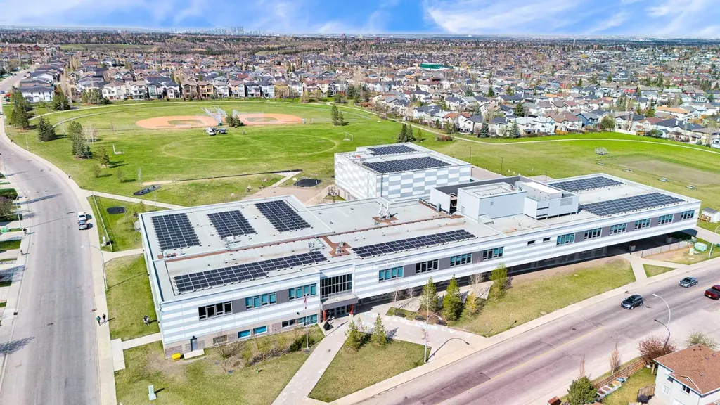 247 Evermeadow Avenue SW Calgary AB T2Y 4X2