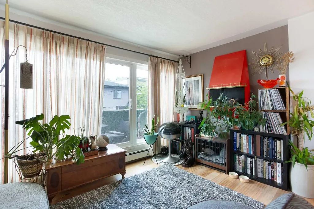 2515 14a Street SW Calgary AB T2T 3X6