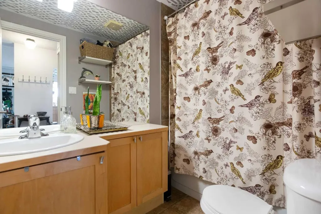 2515 14a Street SW Calgary AB T2T 3X6