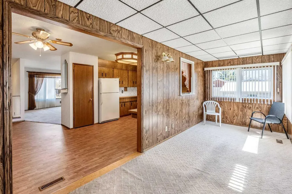 47 Ryerson Road W Lethbridge AB T1K 4N7