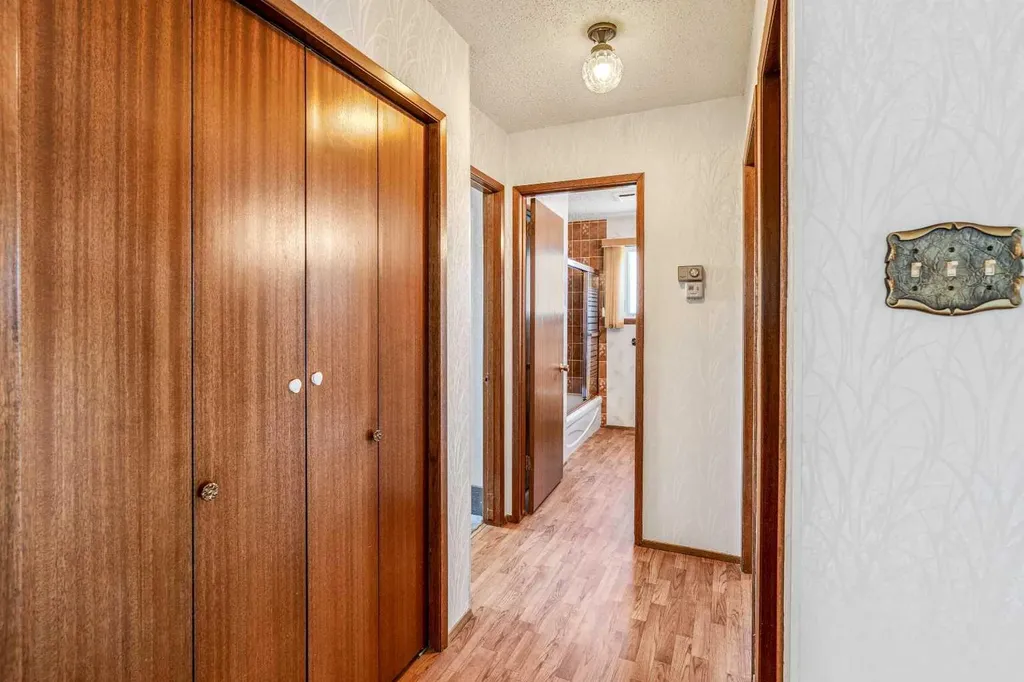 47 Ryerson Road W Lethbridge AB T1K 4N7