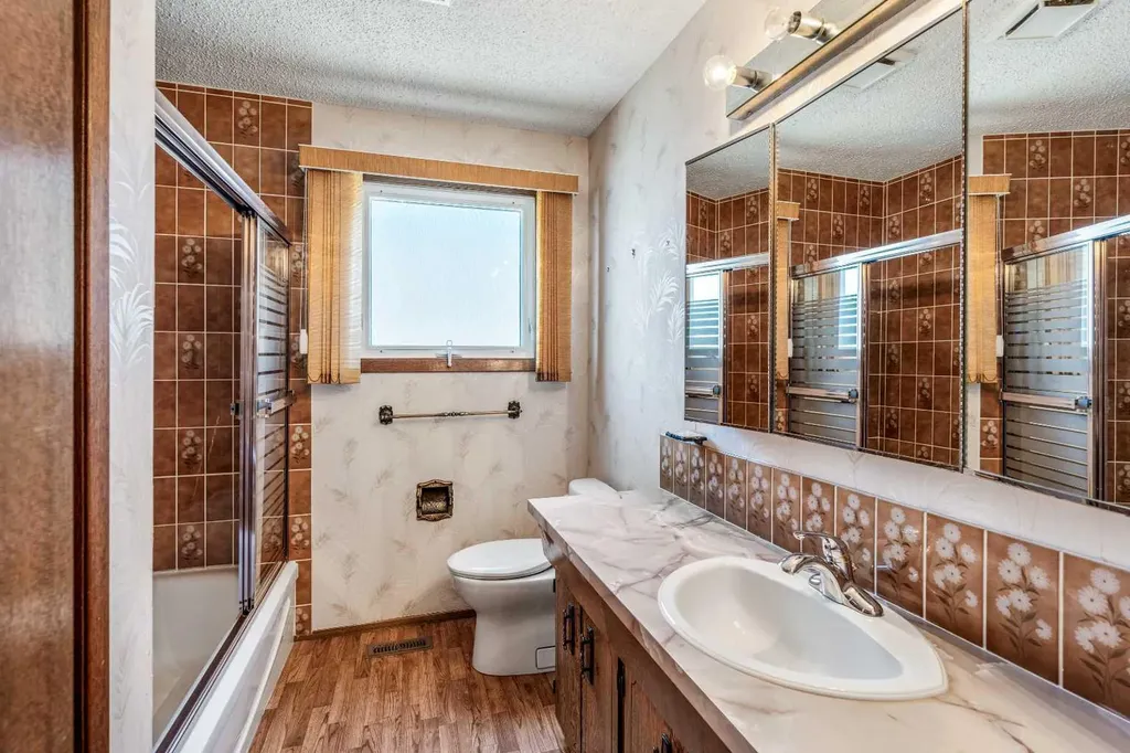 47 Ryerson Road W Lethbridge AB T1K 4N7