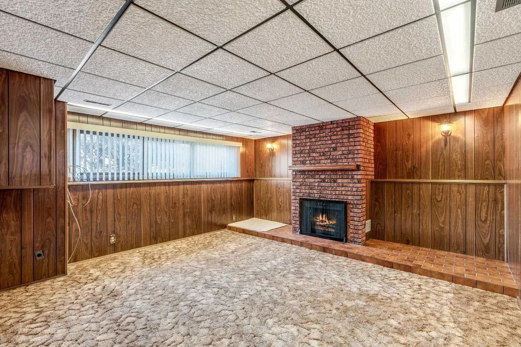 47 Ryerson Road W Lethbridge AB T1K 4N7