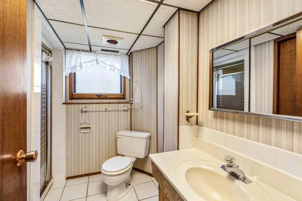 47 Ryerson Road W Lethbridge AB T1K 4N7