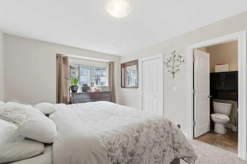 121 Copperpond Common SE Calgary AB T2Z 5B6