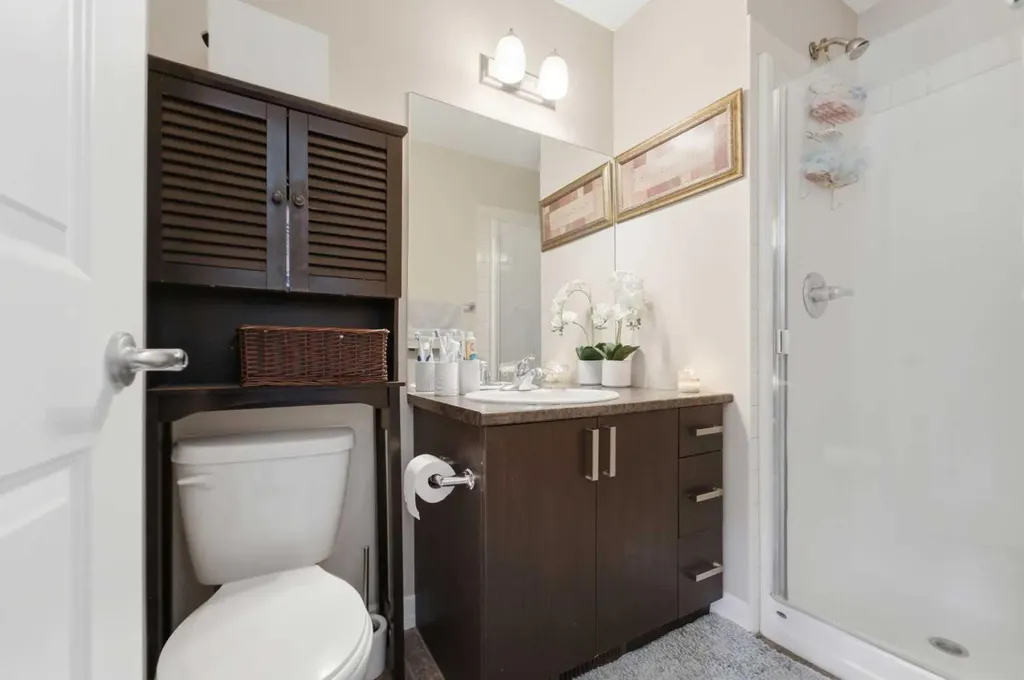 121 Copperpond Common SE Calgary AB T2Z 5B6