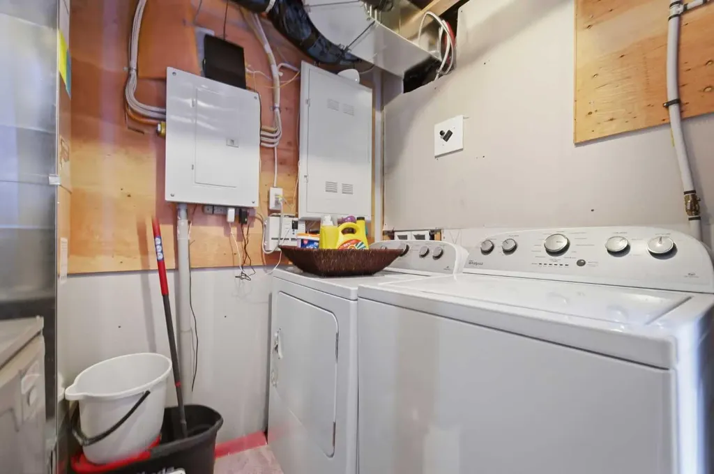 121 Copperpond Common SE Calgary AB T2Z 5B6