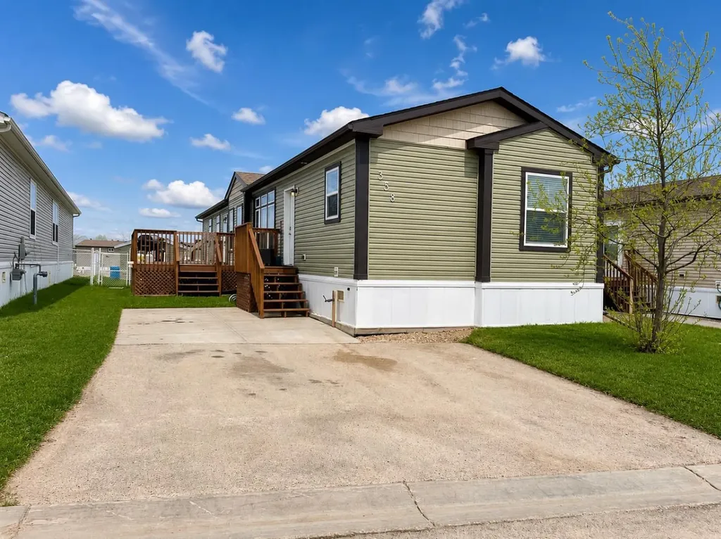 10615 88 Street Grande Prairie AB T8X 1P5