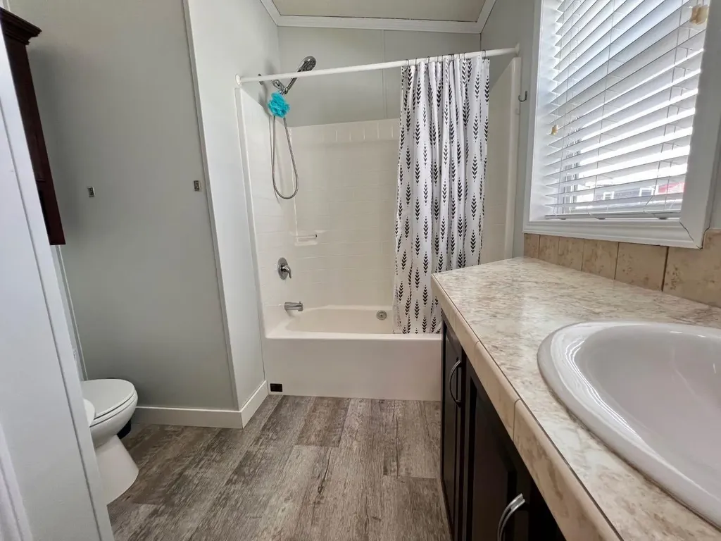 10615 88 Street Grande Prairie AB T8X 1P5