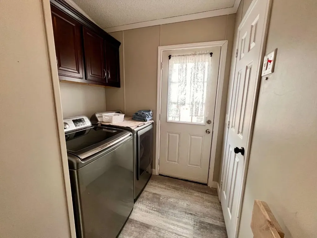 10615 88 Street Grande Prairie AB T8X 1P5