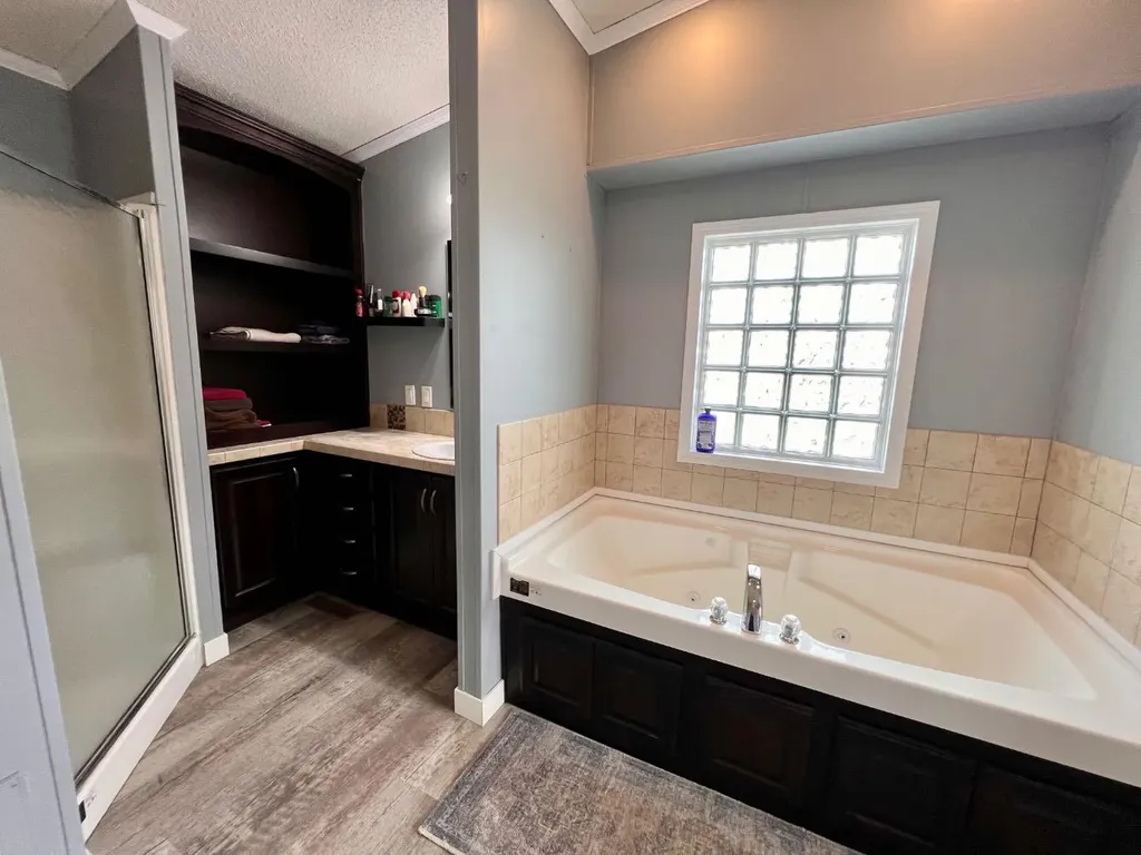 10615 88 Street Grande Prairie AB T8X 1P5