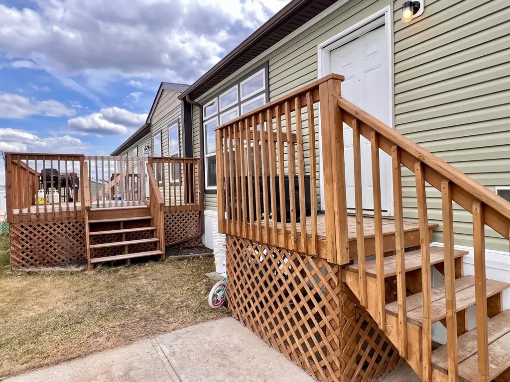10615 88 Street Grande Prairie AB T8X 1P5