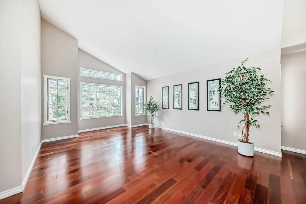 1405 Shawnee Road SW Calgary AB T2Y 2T1