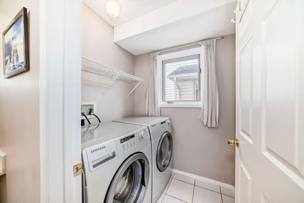 1405 Shawnee Road SW Calgary AB T2Y 2T1
