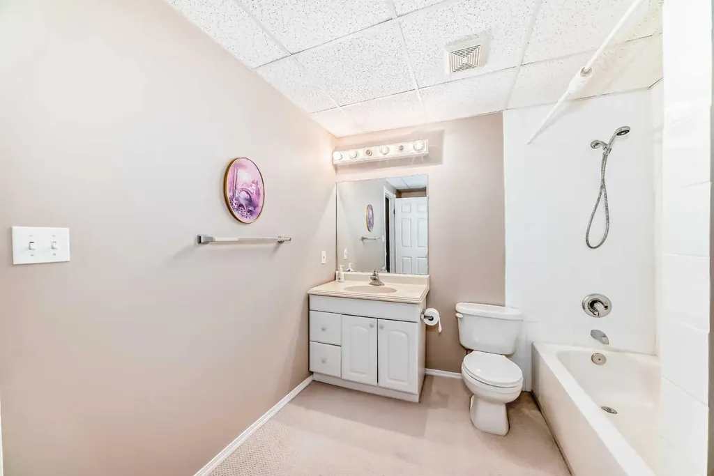 1405 Shawnee Road SW Calgary AB T2Y 2T1