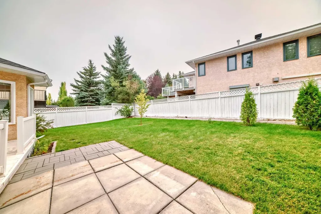 1405 Shawnee Road SW Calgary AB T2Y 2T1