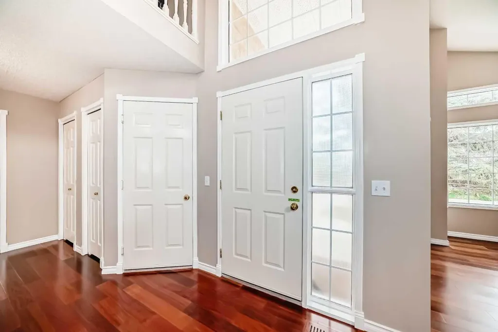 1405 Shawnee Road SW Calgary AB T2Y 2T1