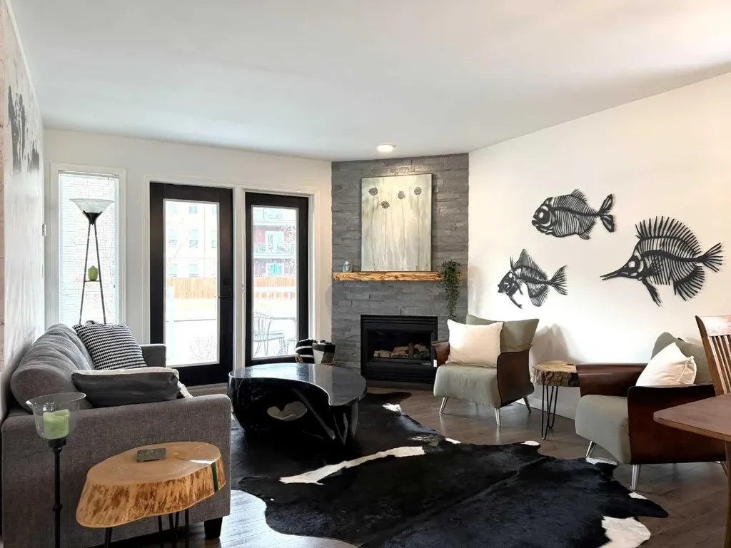 5220 50a Avenue Sylvan Lake AB T4S 1E5