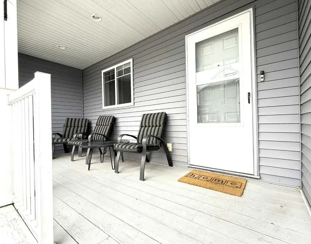 5220 50a Avenue Sylvan Lake AB T4S 1E5