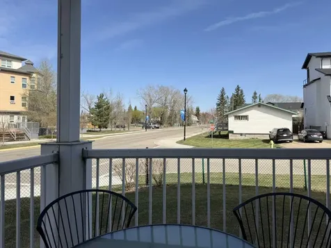 5220 50A Avenue Sylvan Lake AB T4S 1E5