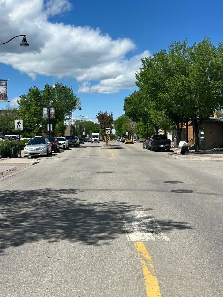 18 Maple Street Okotoks AB T1S 1J6