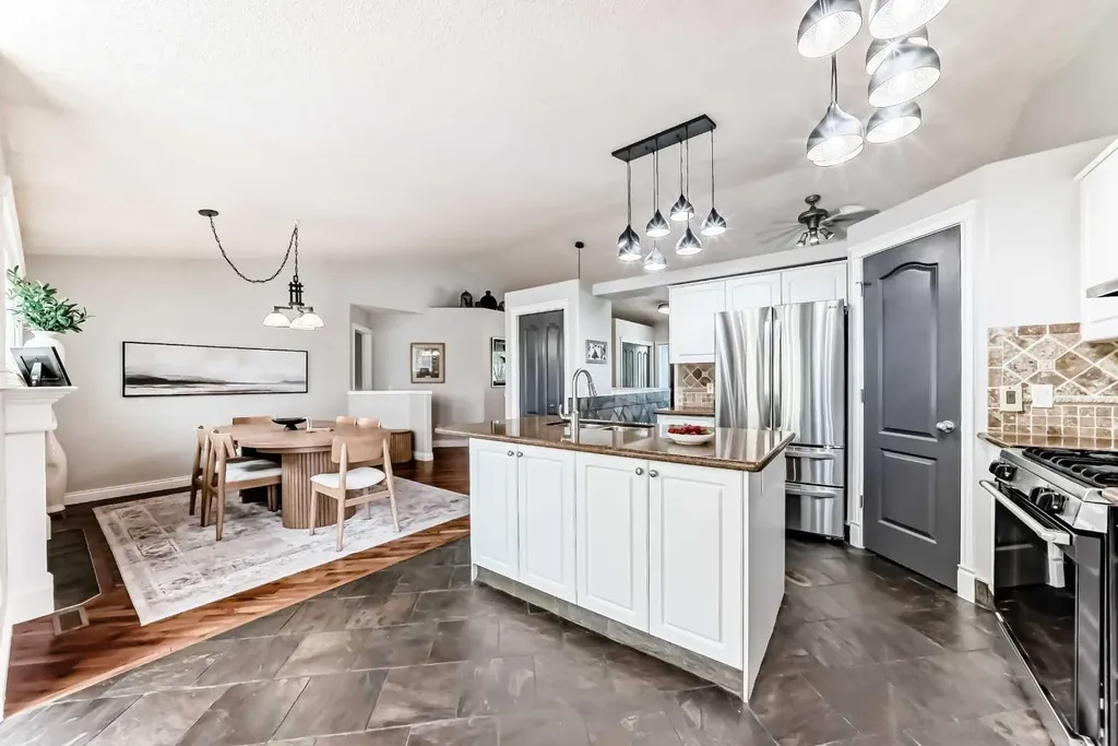 260 Westchester Way Chestermere AB T1X 1E2