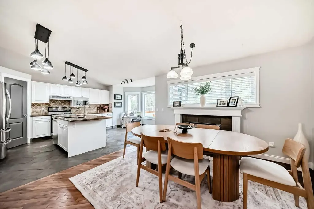 260 Westchester Way Chestermere AB T1X 1E2